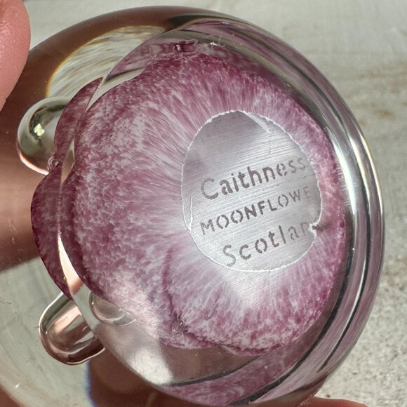 Vintage Caithness Moonflower Art Glass Bubble Paper Weight - Picture 7 of 12
